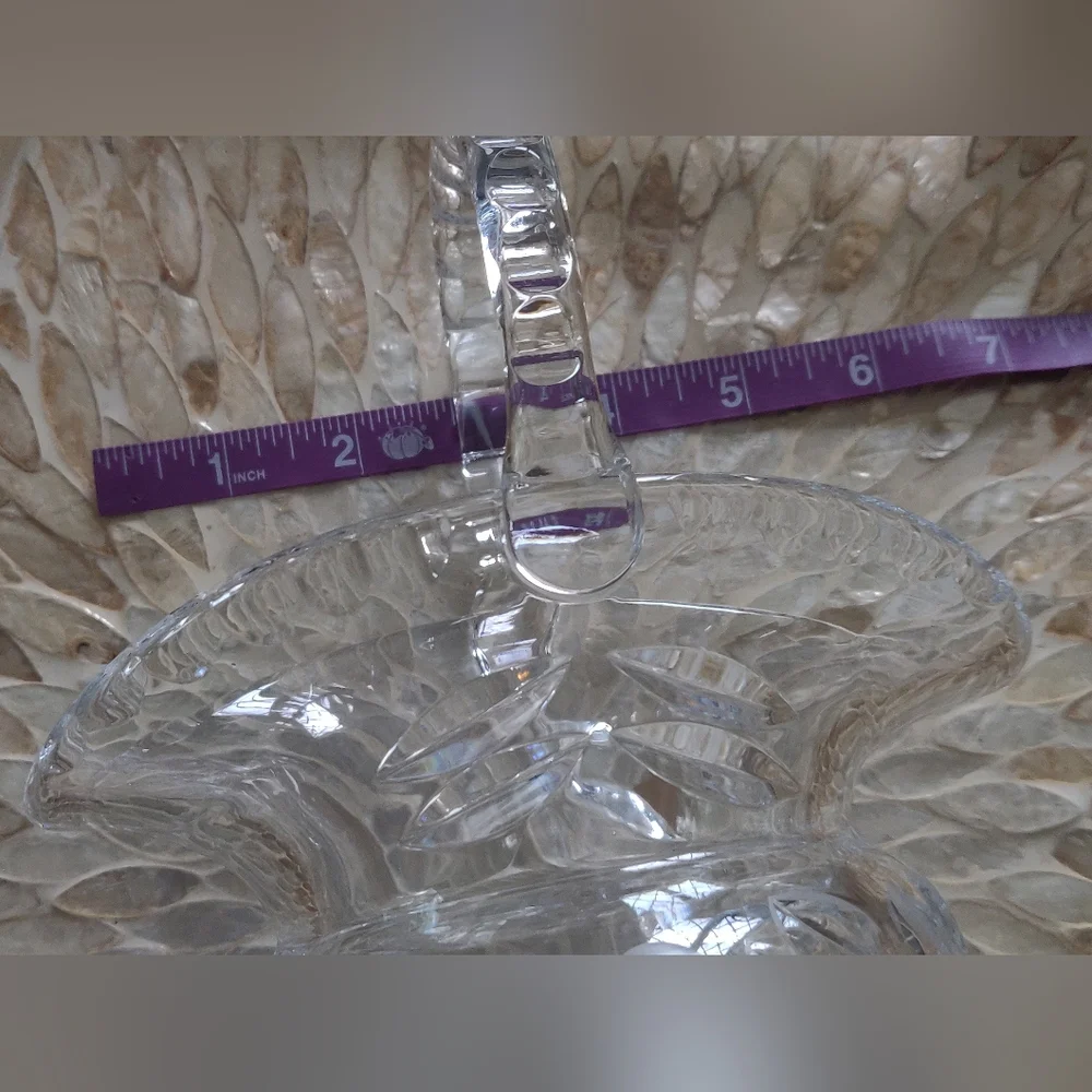 Vintage crystal basket with bonus Easter towels.